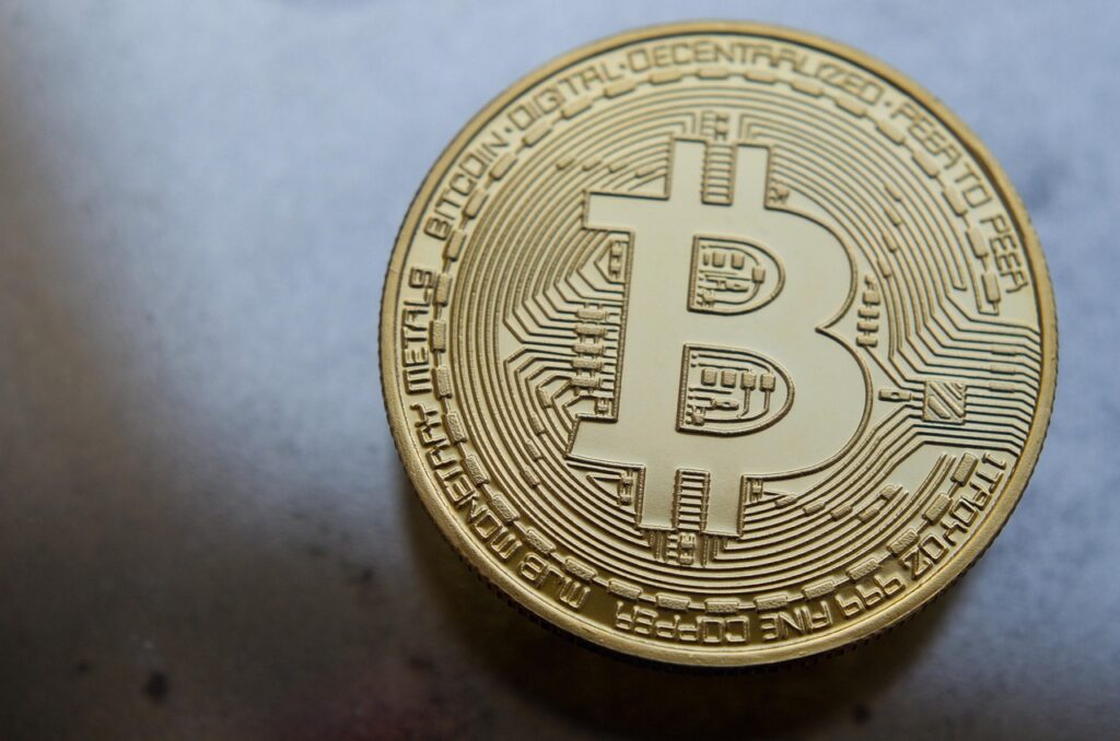 bitcoin 3741105 1280
